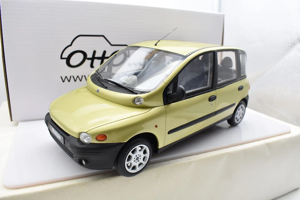 Modellino auto scala 1:18 Fiat Multipla modellismo statico da collezione giallo - Immagine 2 di 4