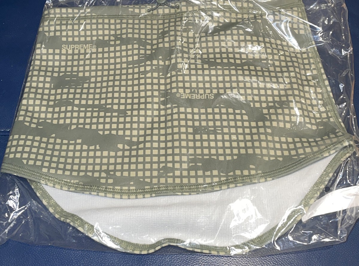 Supreme WINDSTOPPER Neck Gaiter Olive Grid Camo GORE-TEX