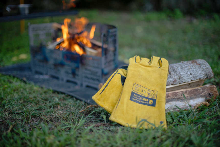 Bape x Grip Swany 2024 FW Collaboration Camping Glove for Bonfire 