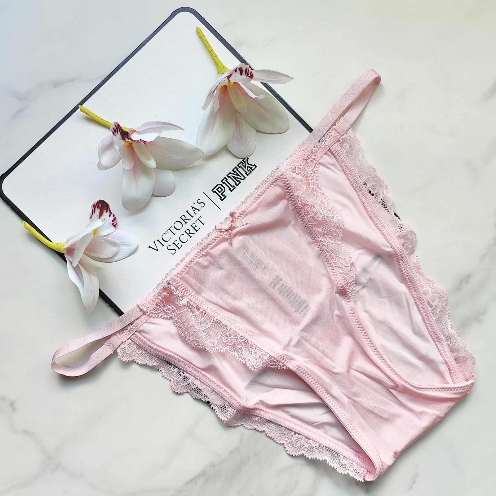 Victoria's Secret Dream Angels Smooth Lace-Trim Mini String Bikini Panty Blossom