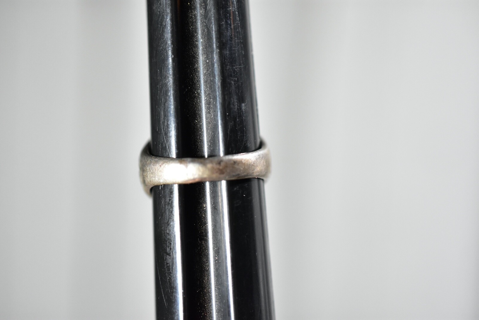 ESTATE FIND VINTAGE SAND CAST RING SQUARE TRIANGL… - image 4