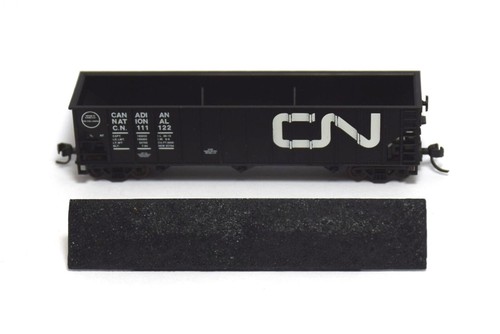 Atlas 32853 N Scale Canadian National 90 Ton 3-Bay Open Hopper #111122 - Picture 3 of 3