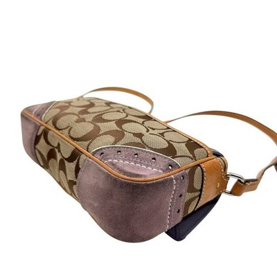 バッグ Coach Soho Signature Shoulder Bag suede Coach Signature Soho Shoulder Bag Suede - メルカリ