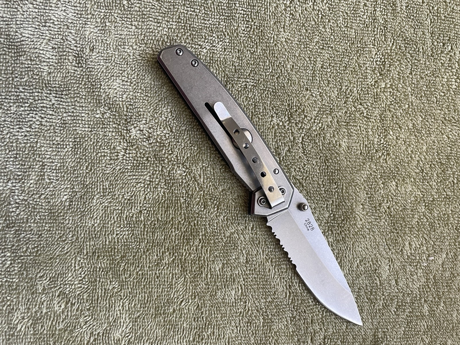 - Partially Serrated - G10