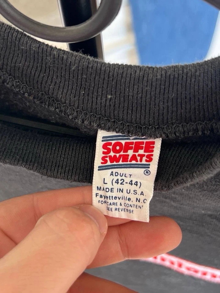 Sudadera Vintage Años 90 Nintendo Cuello Redondo EE. UU. Negra Talla Mediana Juegos Años 90 Foto 3 de 4