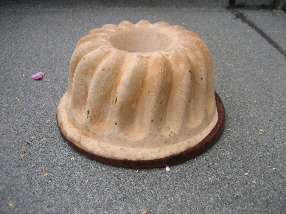 Ancien moule à Gâteau Kouglof en céramique terre cuite émaillée - Photo 1/4