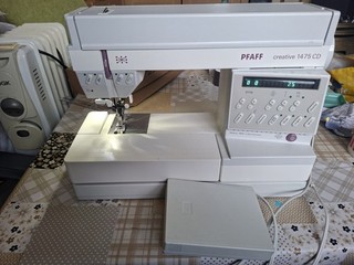 Pfaff Creative 1475CD Sewing Machine with Creative Designer module unit