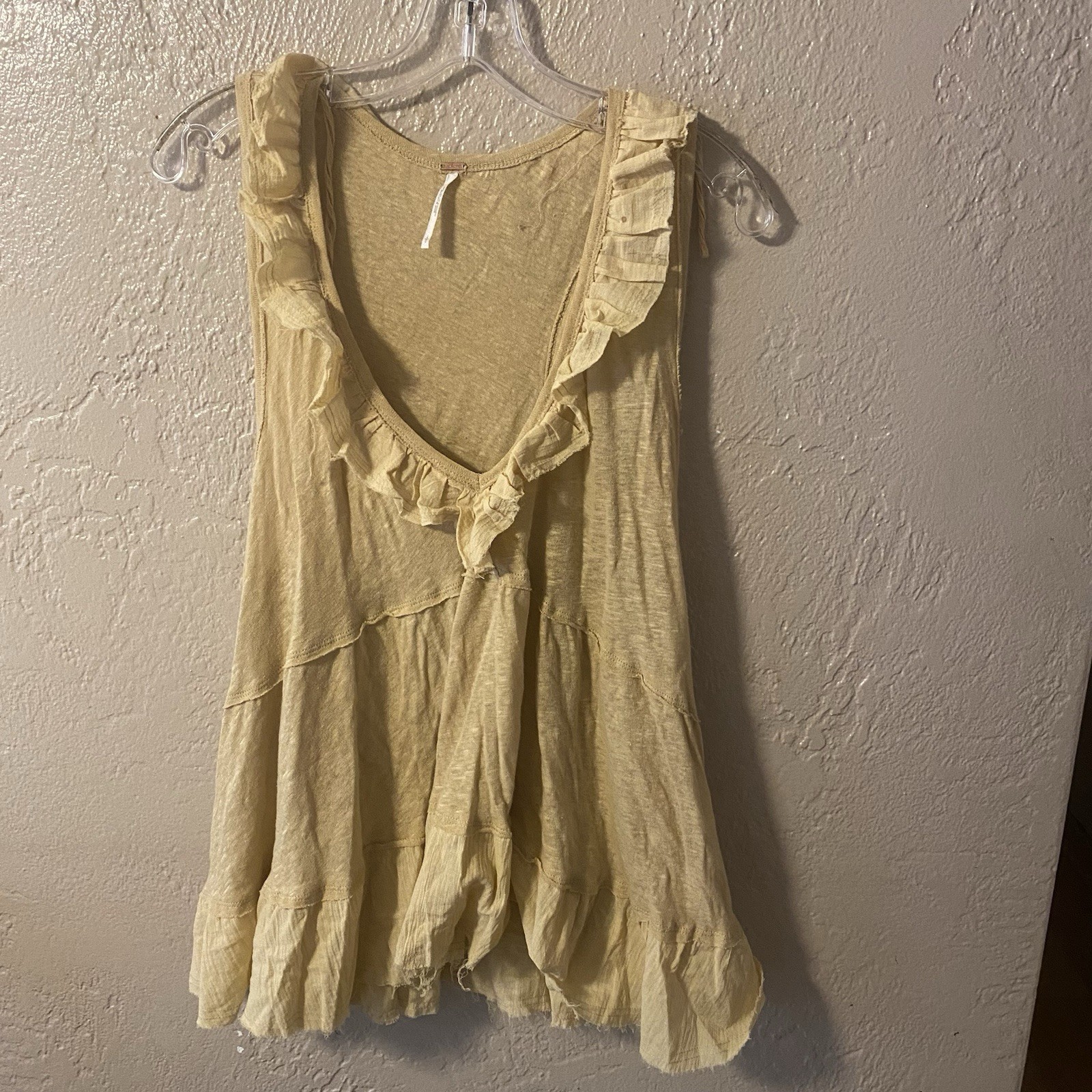 Free People Sasha Shimmy Tank Top In Light Yellow Scoop Neck  Size L.