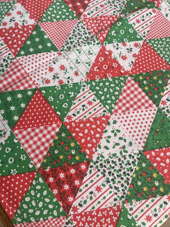 Christmas Patchwork Tablecloth Red Green Geometric Patchwork 36x44 - Image 2 of 4