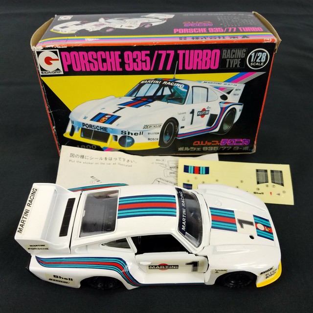 1 28 scale model cars