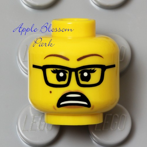 NEW Lego Female Girl MINIFIG HEAD w/Black Rim Eye Glasses Pink Lips Smirk Smile - Picture 7 of 10