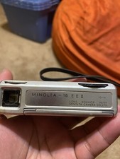 vintage Minolta-16 EE II Camera 219922 untested for parts only made in Japan