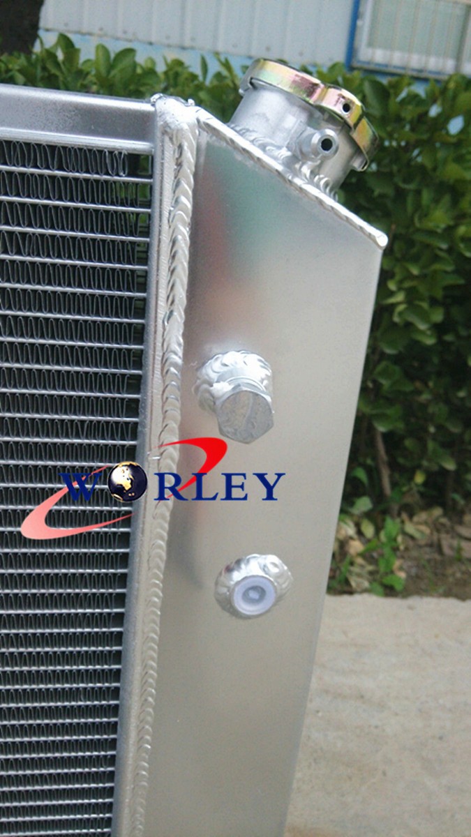 Queen Of Auto Parts 3-Row Aluminum Radiator For 1981-1990 GM Trucks – CC716, Lifetime Warranty, Polished