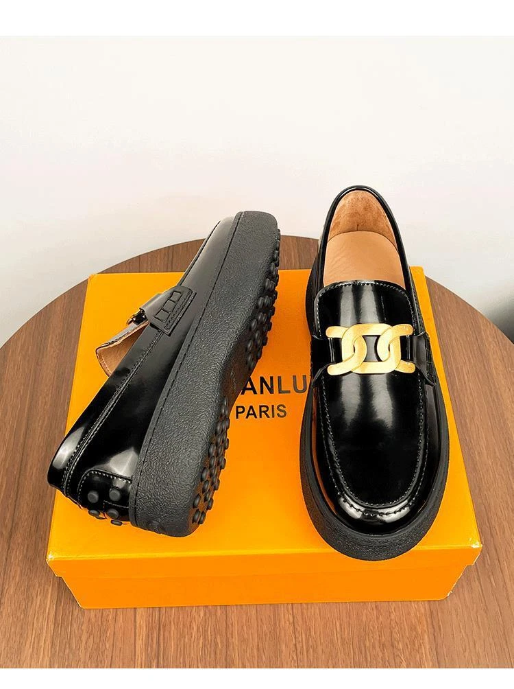 TOD’S Scarpe mocassini slip on Tod's donna in pelle con bottoni intrecciati