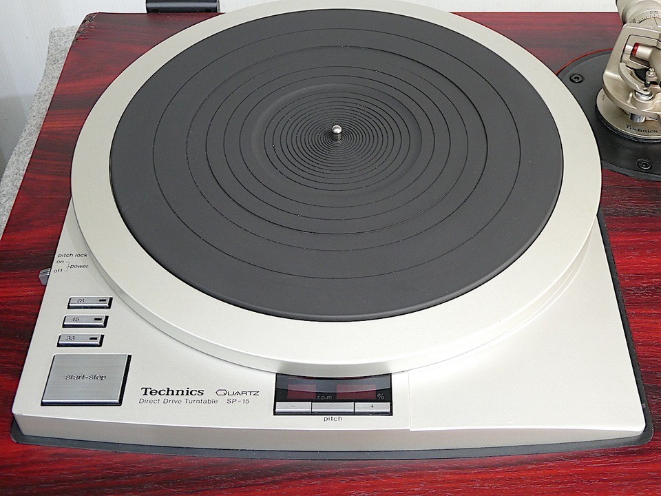Technics SP‑15 Quartz Direct‑Drive Turntable with EPA‑100