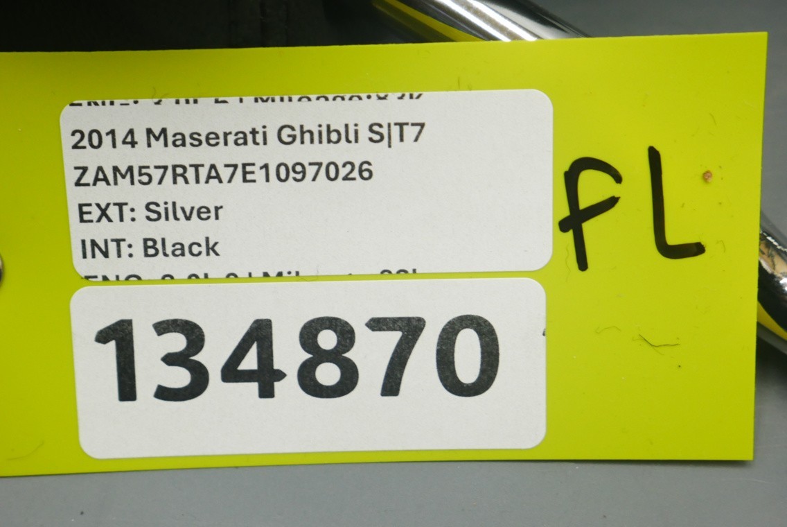 Maserati Ghibli 2014-2017 FRONT+RIGHT Headrest