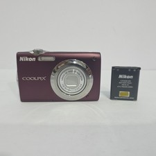 Nikon COOLPIX S3000 12.0MP Digital Camera FOR PARTS ONLY Powers On