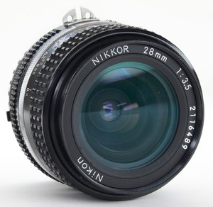 NIKON Ais 28mm 3.5 Nikkor