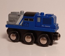 Imaginarium Wooden Train TRU3670 Blue Silver Engine magnetic