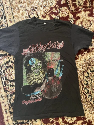 Motley Crue Dr. Feel Good Band Concert Tour T-S 1980s vintage concert t-shirt, vintage, single stitch, B+ condition