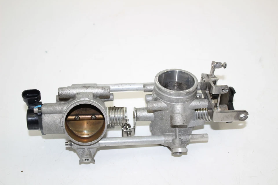 09-11 Ducati Monster 696 Throttle Body 28440081a - Image 2 of 4