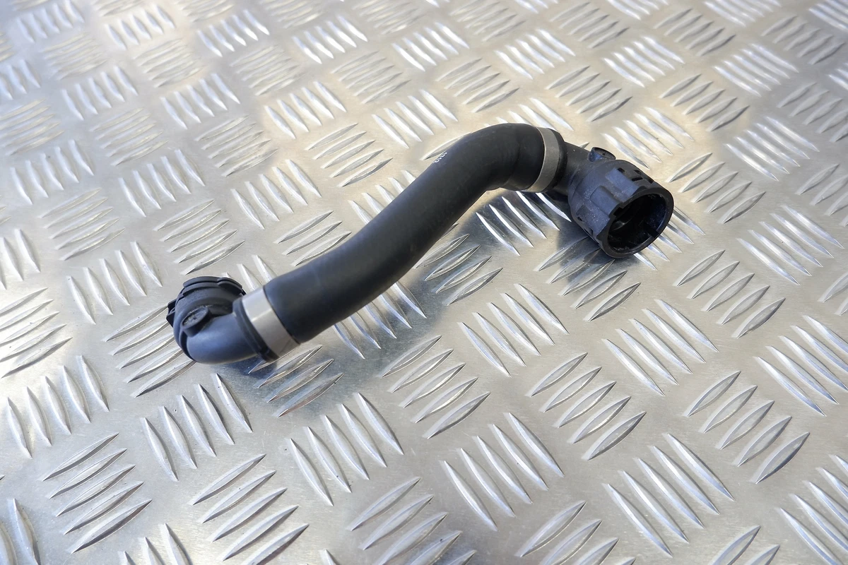 BMW X1 F48 2018 2.0 PETROL Water Coolant Pipe Hose 7617380 | eBay