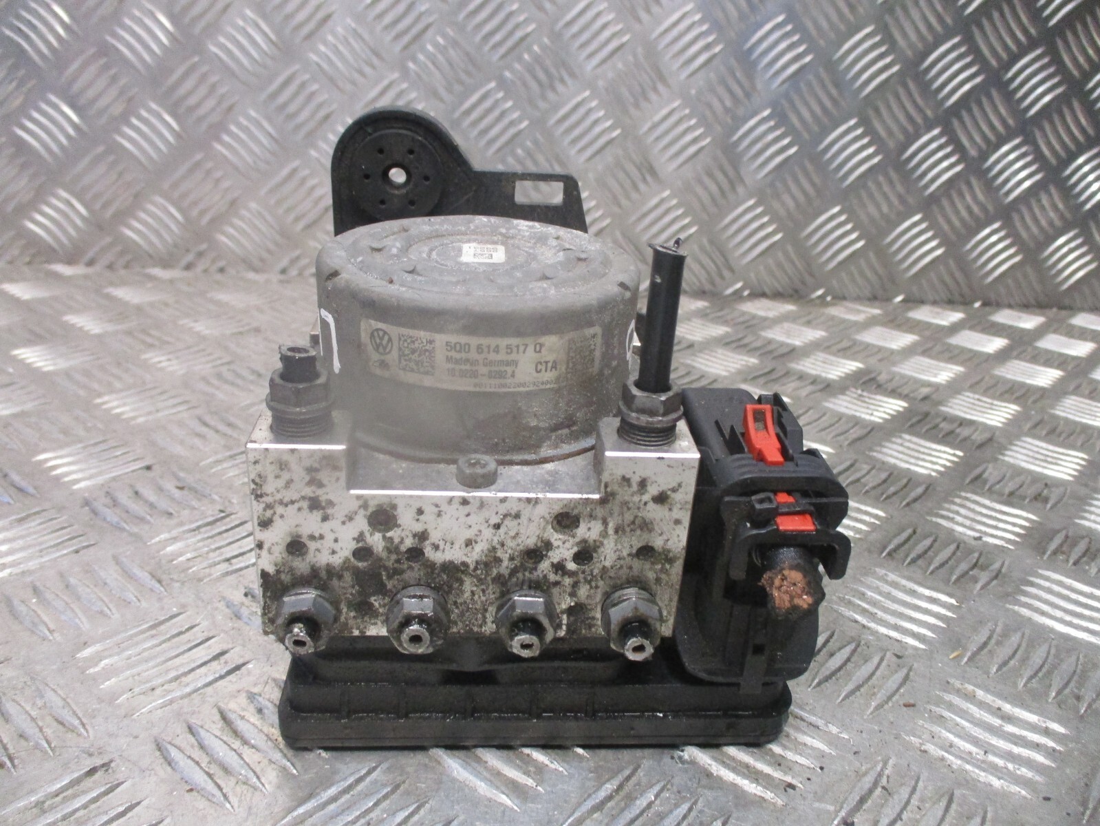 2013 GENUINE SEAT LEON ABS PUMP CONTROL UNIT MODULE 5Q0614517Q