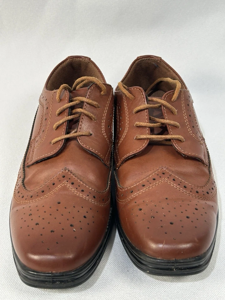 Zapatos Oxford Deer Stags Ace Wing Tip, niños talla 4M, clásico con cordones Foto 2 de 4
