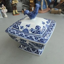Vintage Bombay Blue and White Lidded Candy/Trinket Dish w/Blue Rooster