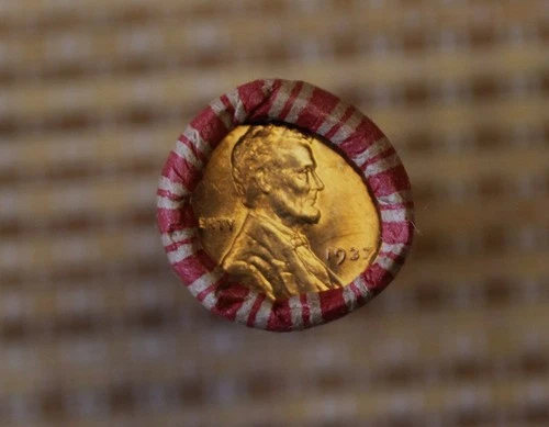 ROLL OF OLD PENNIES-BU 1937 WHEAT—Read for free shipping-961