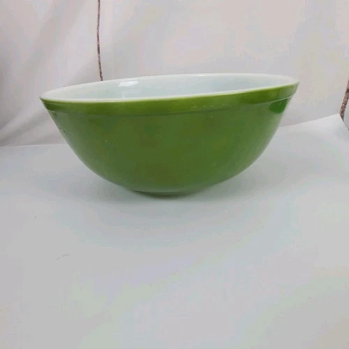 Vintage Olive Green Pyrex Glass Bowl 4 QT Ovenware Baking Cooking USA