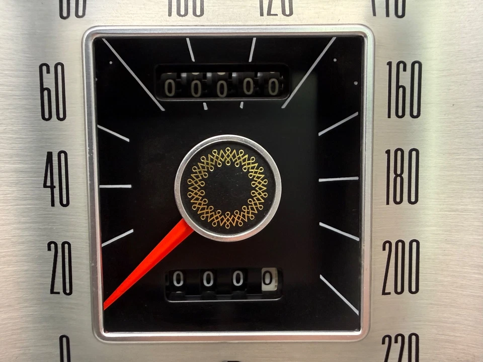 NUEVO DE LOTE RARO Lincoln Mark IV Velocímetro KILÓMETRO 220 KPH D5LY-17255-A | PROBADO Foto 4 de 4