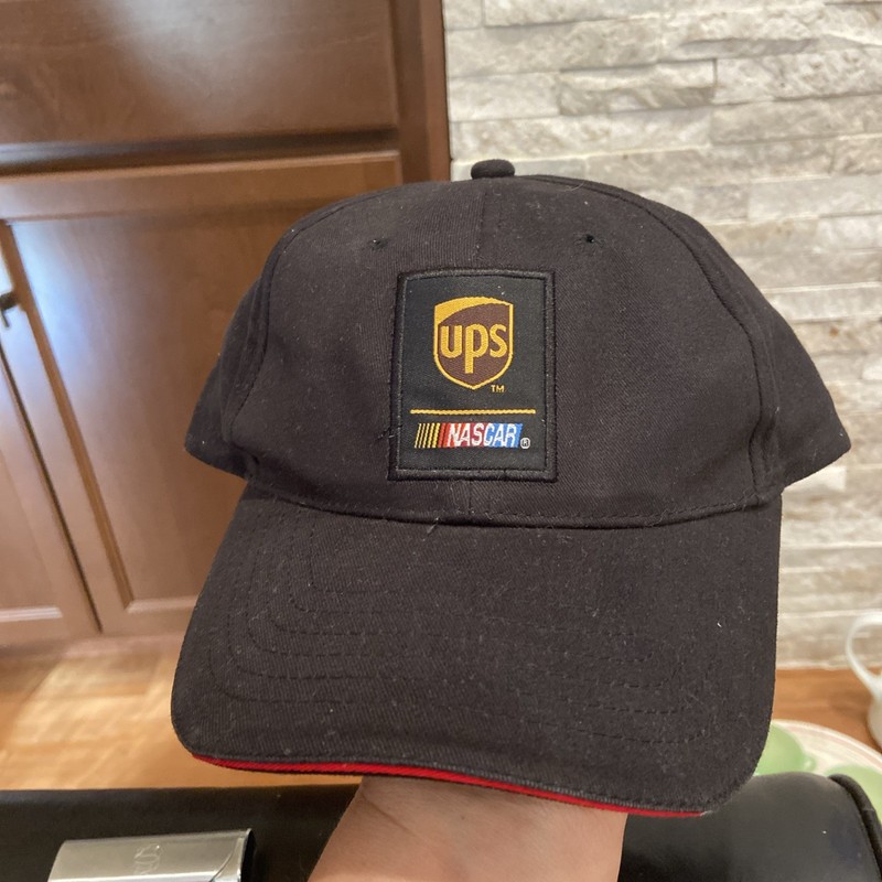 Vintage NASCAR For UPS Dale Jarrett #88 Black Baseball Cap hat