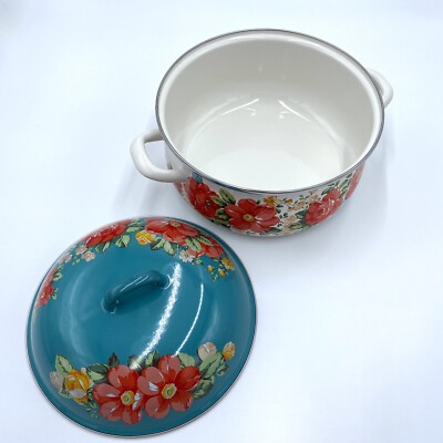 The Pioneer Woman Vintage Floral 4 Quart Enameled Steel Dutch Oven