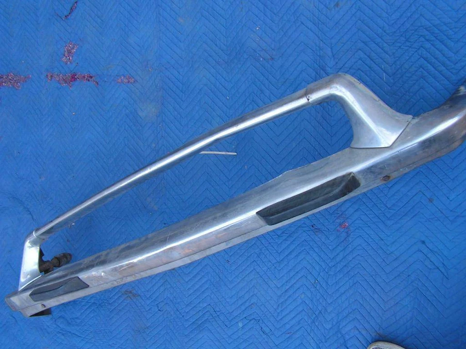 Parachoques trasero cromado Citroen ID DS 19 21 Pallas sedán OEM libre de óxido muy bueno Foto 3 de 4