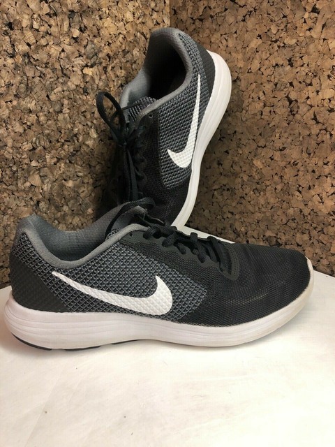 black nike shoes size 3