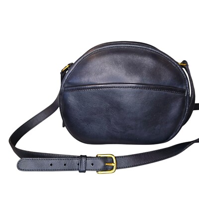 VTG COACH Leather Chester Canteen Crossbody Bag 9901 Navy - Main Image