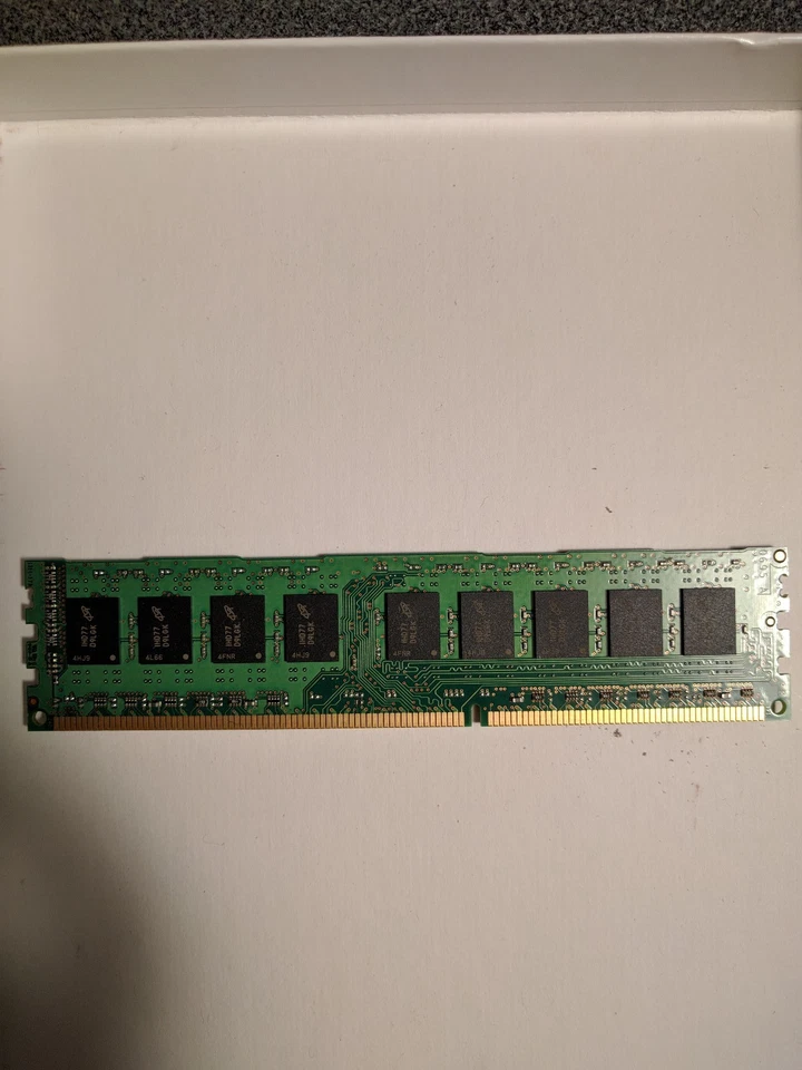 MICRON Crucial MT18JSF51272AZ-1G4D1ZE 4GB PC3-10600E DDR3  - Image 2 of 2