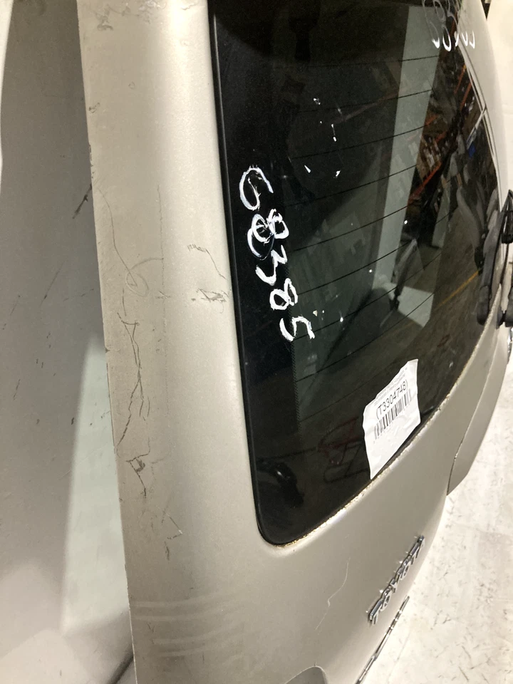 丰田 HIGHLANDER 2002 后尾护升降机盖银色带玻璃工厂 — 第 3/4 张图片