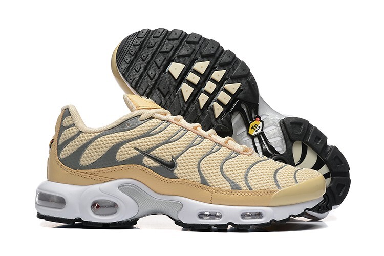 NIKE AIR MAX TN Beige Men’s Sports Air Cushion Shoes for Maximum Comfort