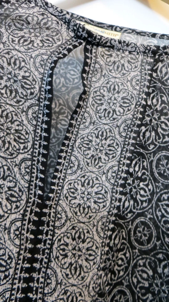 Camisa Travel Smith Mujer 3X Negra Blanca Pullover Transparente Manga Larga Ligera Foto 3 de 4