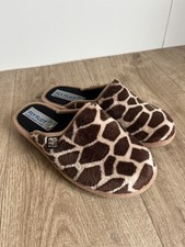 Fly Flot giraffe slippers, size EU35