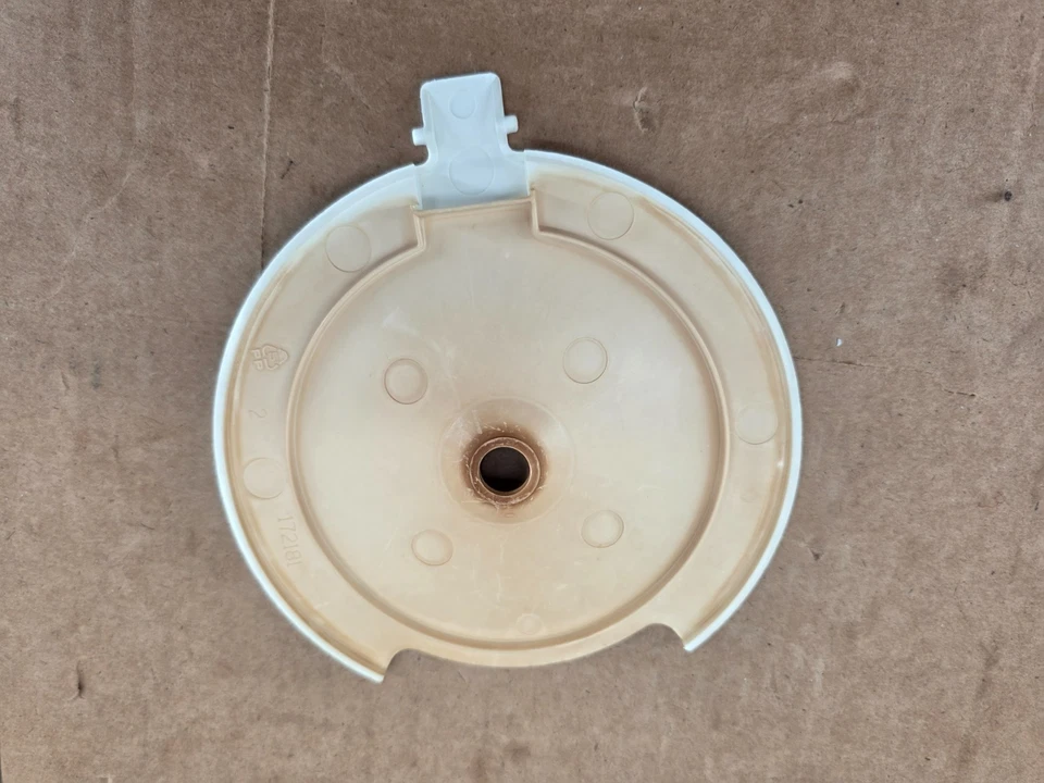 Black & Decker Spacemaker Coffee Maker ODC325 Part Glass Carafe White Lid Cover - Image 2 of 2