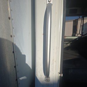 International 4700 ALUMINUM 20.5(in) Grab Handle, Cab Entry (Front) - Used