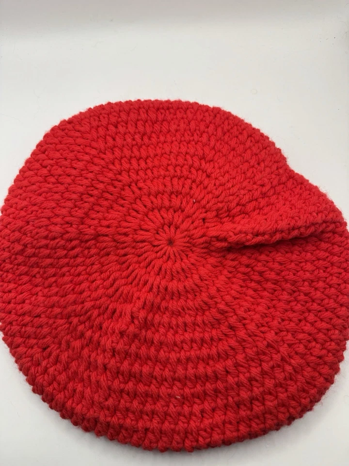 Vintage Red Knit Hand Crocheted Beret Hat One size fits most MCM - Image 2 of 4