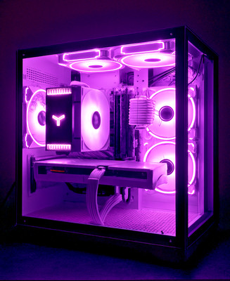 Build Your Own Custom Gaming PC - (Beschreibung lesen)