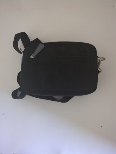 Nikon 11861 1 Series Digital Camera Case (Black) for J1, J2, J3, S1, V1, V2, AW1 - Picture 2 of 5