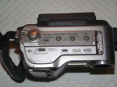 SONY　Handycam　DCR-SC100 SONY HANDYCAM MINIDV DCR-SC100 DIGITAL CAMCORDER W BATTERY