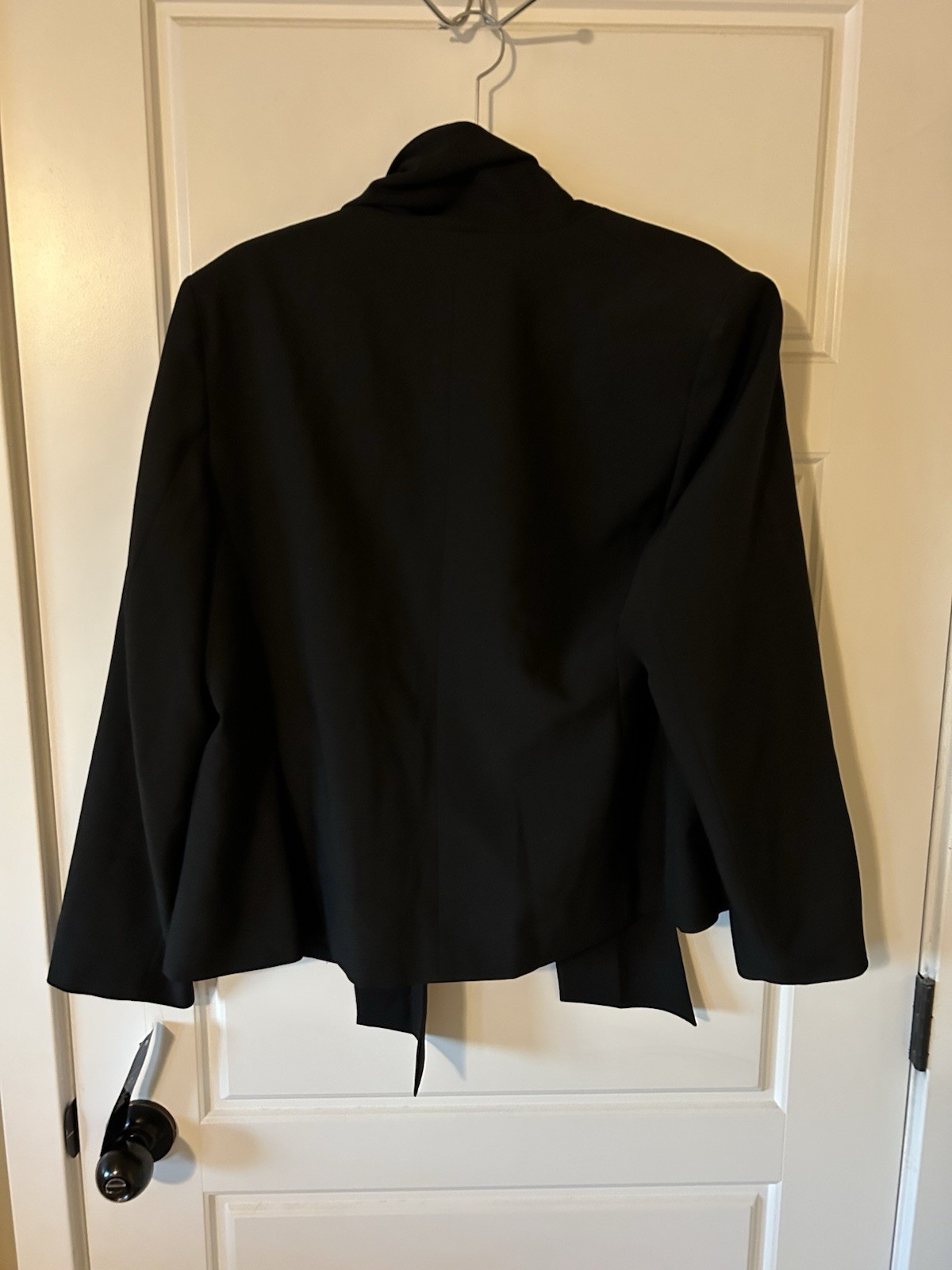 Le Suit Women’s Black 2 Piece Suit Set Size 12