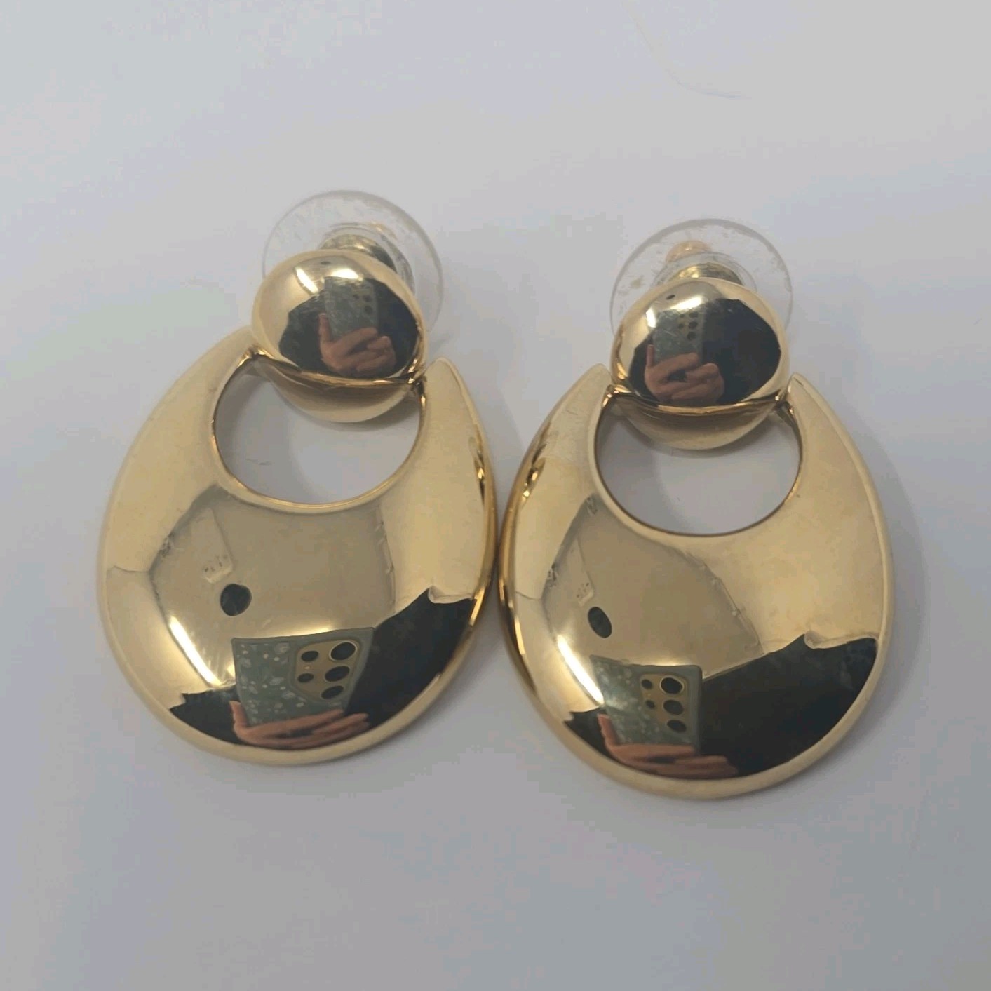 Gold Tone Oval Dangle Drop Style Earrings Metal Butterfly Closure No Stone